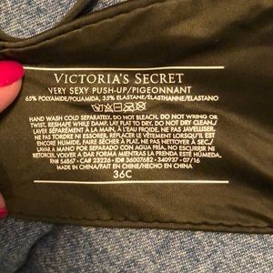Victoria's Secret Intimates & Sleepwear - Victoria Secret Bra Victoria's Secret Intimates & Sleepwear - Victoria Secret Bra